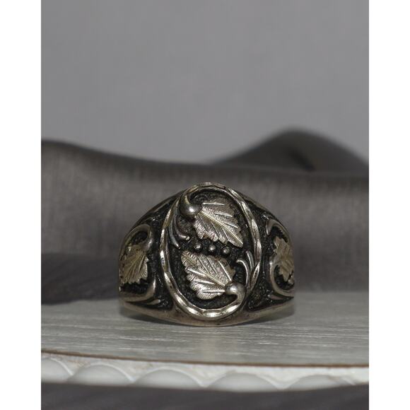 Black Hills Jewelry - Black Hills Sterling Silver Leaves Ring 13.63G / Sz 11